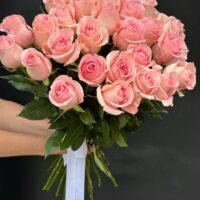Large bouquet of pink roses